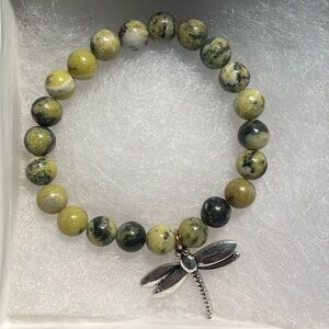 Gorgeous handcrafted green agate stretch bracelet with dragonfly